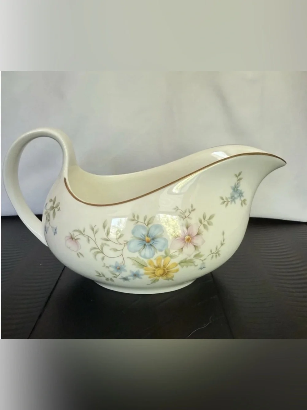 Royal Doulton Elegy Gravy Boat Fine Bone China Floral